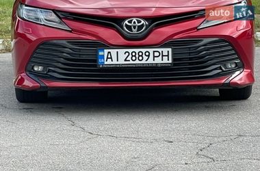 Седан Toyota Camry 2018 в Києві