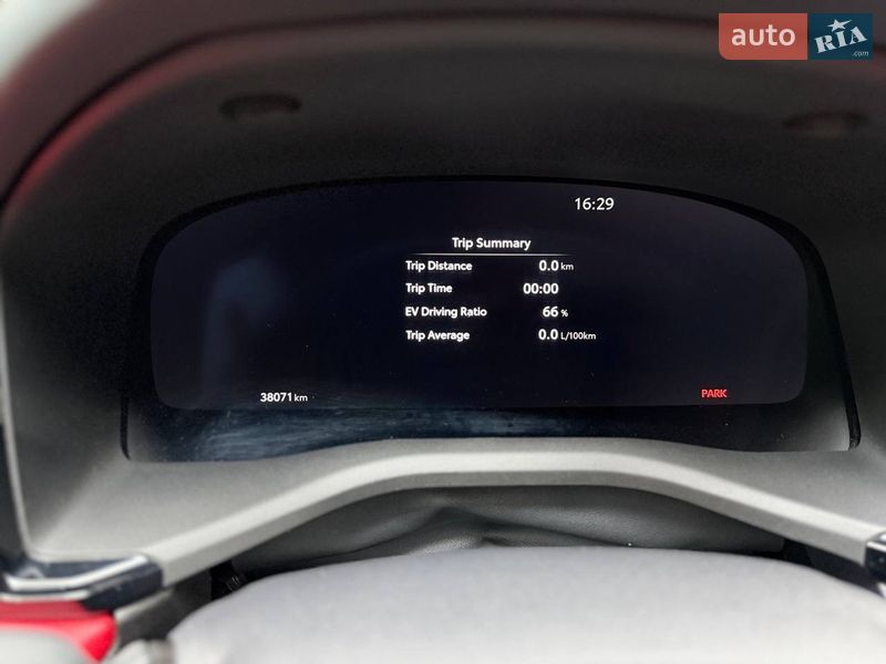 Седан Toyota Camry 2024 в Києві