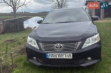 Седан Toyota Camry 2011 в Богуславе