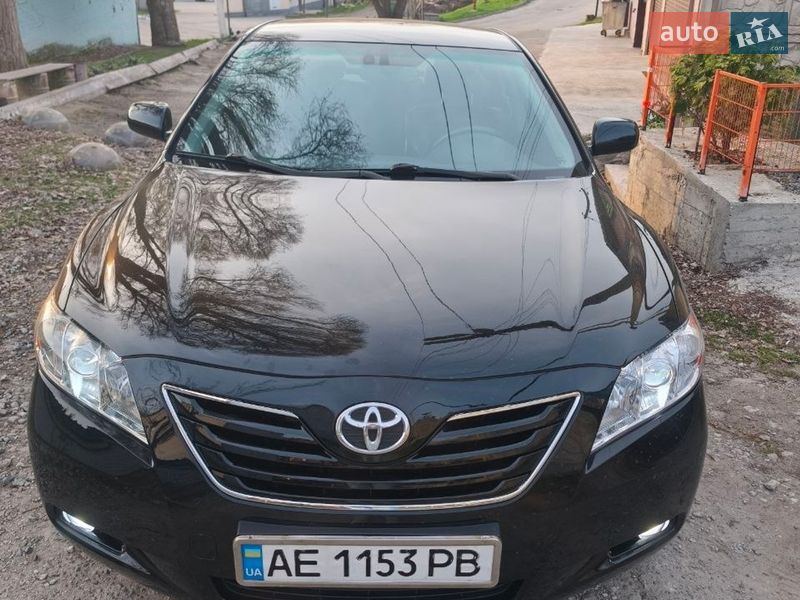 Седан Toyota Camry 2007 в Днепре