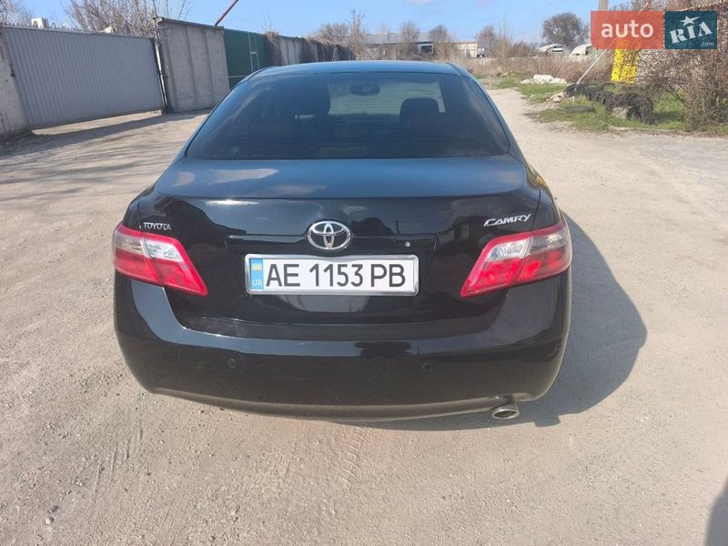 Седан Toyota Camry 2007 в Днепре