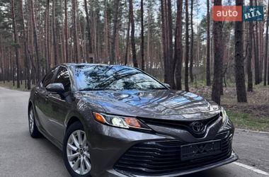 Седан Toyota Camry 2020 в Полтаві