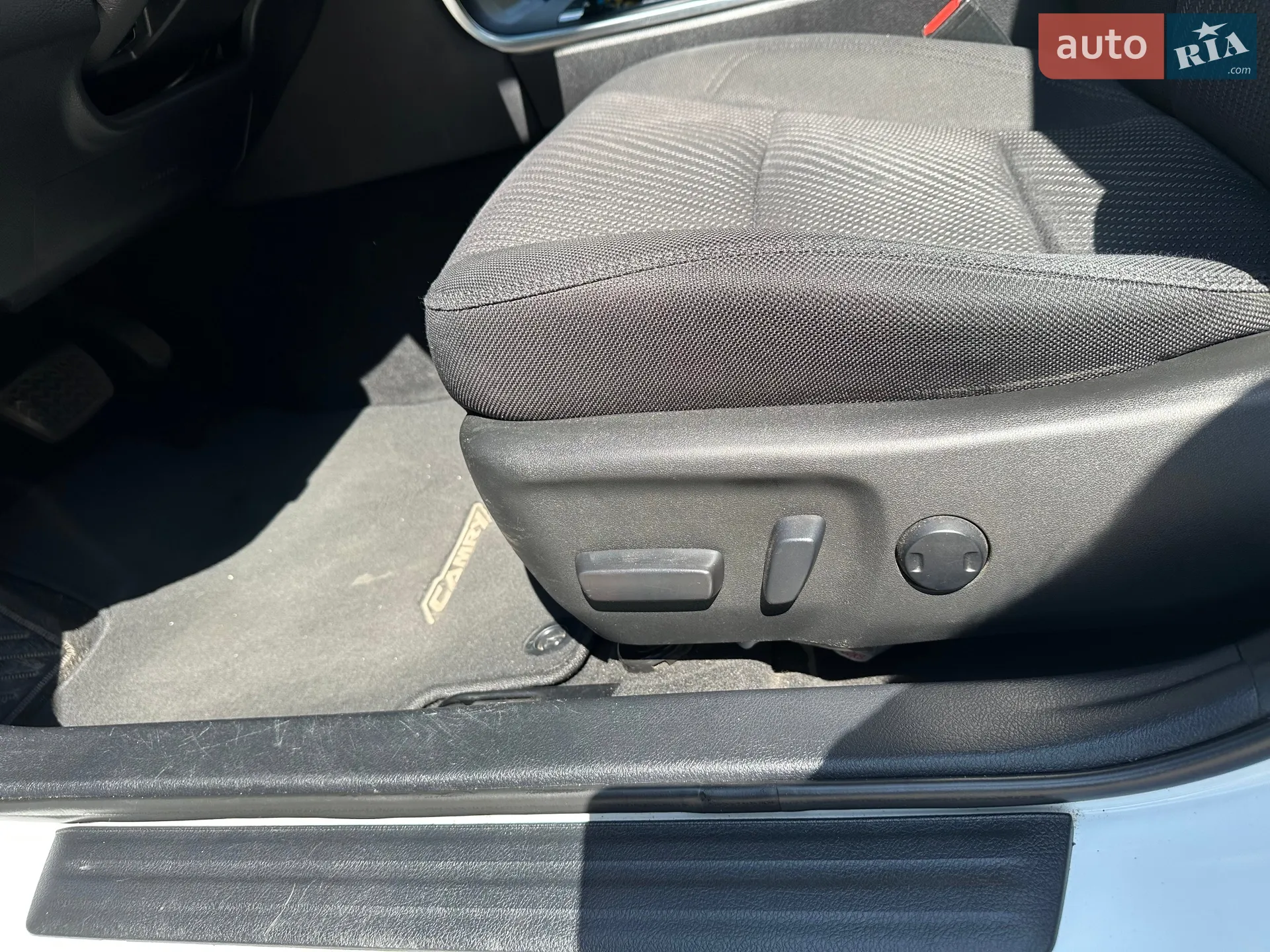 2016 Toyota Camry - мініатюра 12