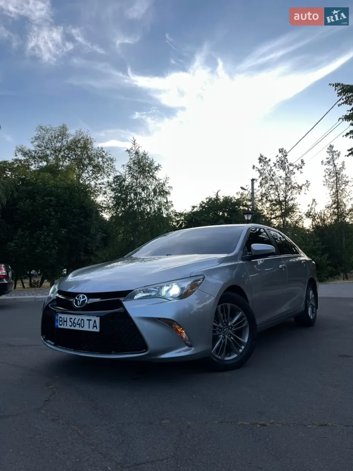 2016 Toyota Camry - мініатюра 13
