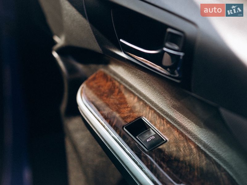 Седан Toyota Camry 2016 в Тернополе фото 28 Седан Toyota Camry 2016 в Тернополе