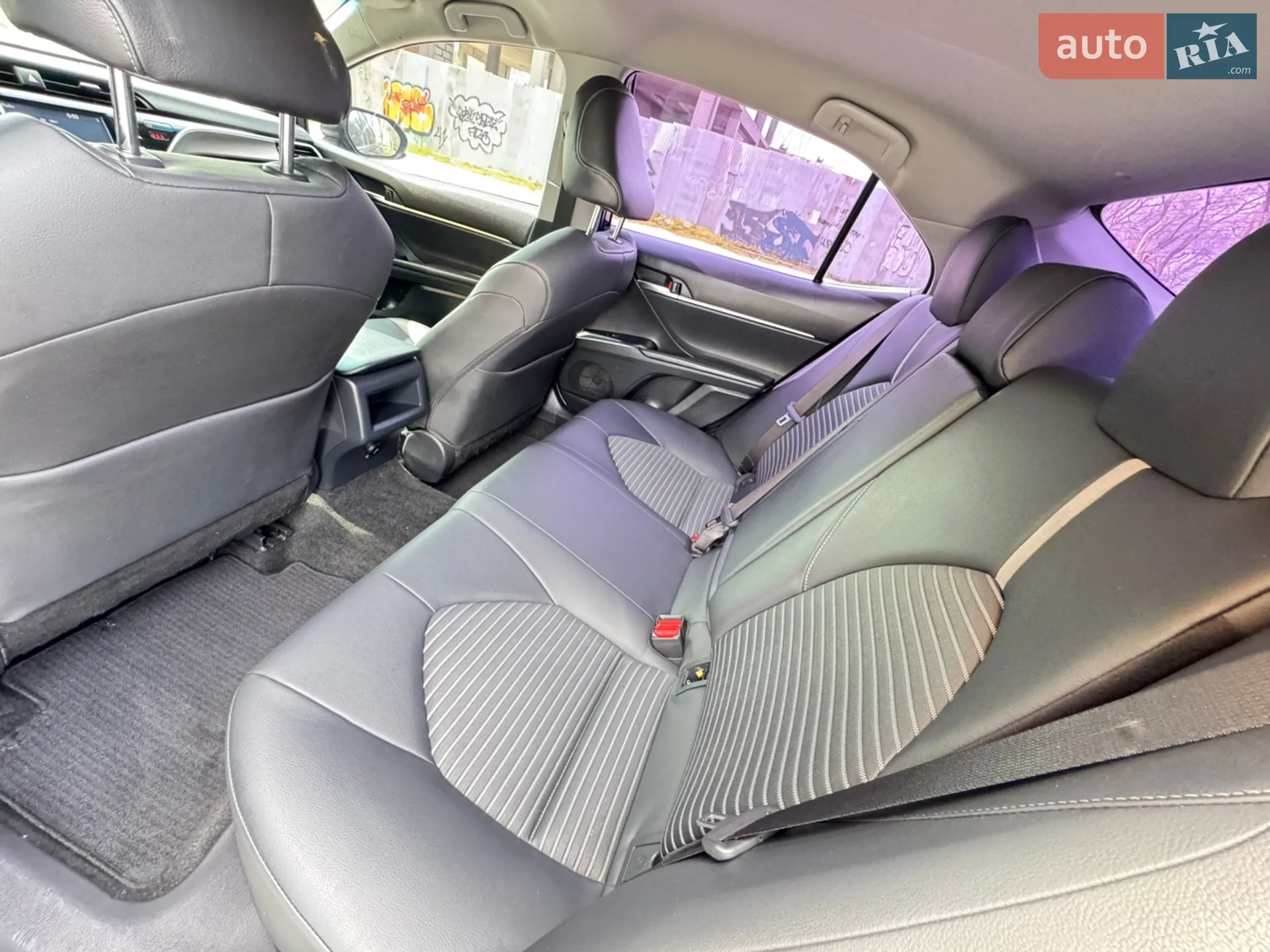 2018 Toyota Camry - мініатюра 43