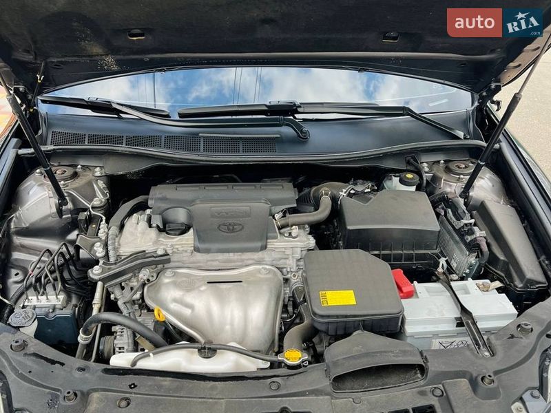 Седан Toyota Camry 2014 в Раздельной