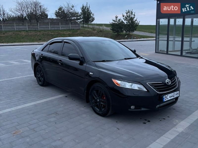 Седан Toyota Camry 2007 в Мостиске