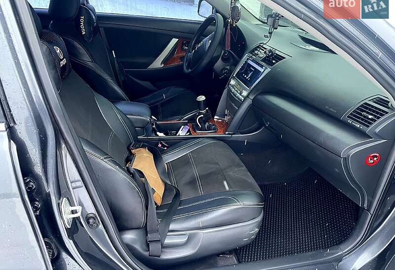 Седан Toyota Camry 2007 в Харкові