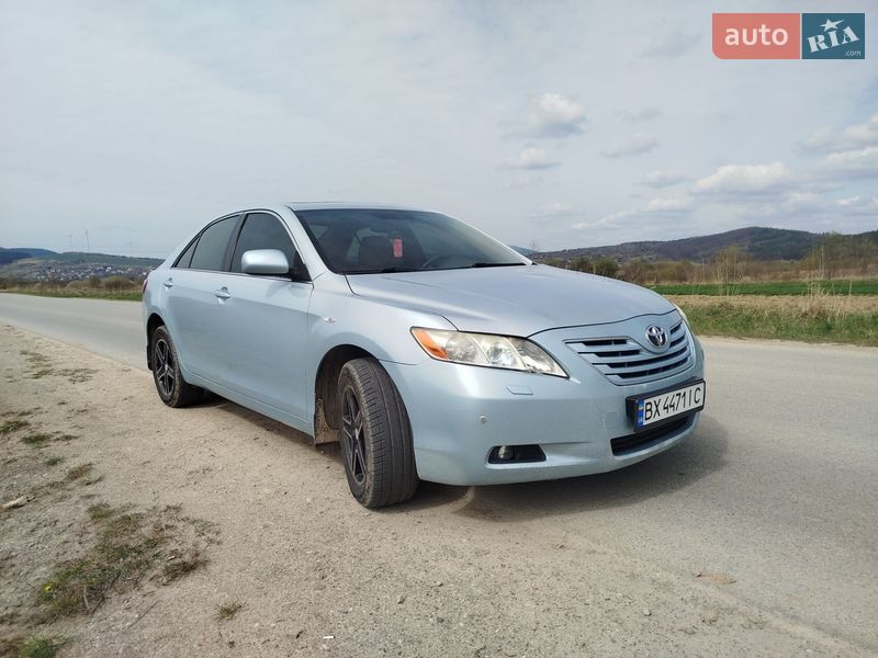 Седан Toyota Camry 2007 в Львове