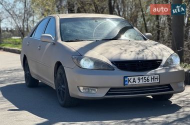 Седан Toyota Camry 2005 в Дніпрі