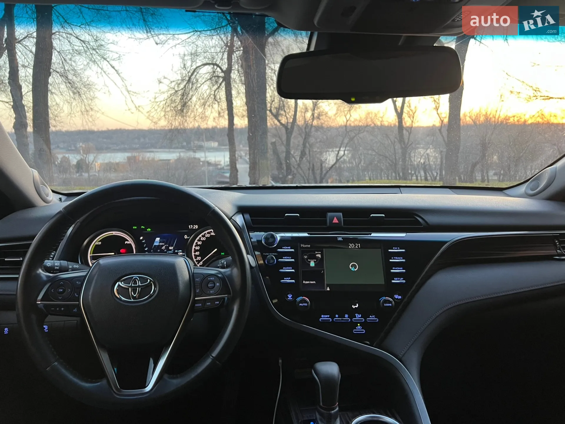 2020 Toyota Camry - мініатюра 12