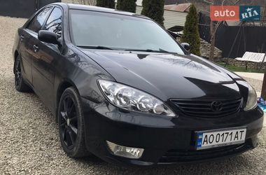 Седан Toyota Camry 2005 в Ужгороді