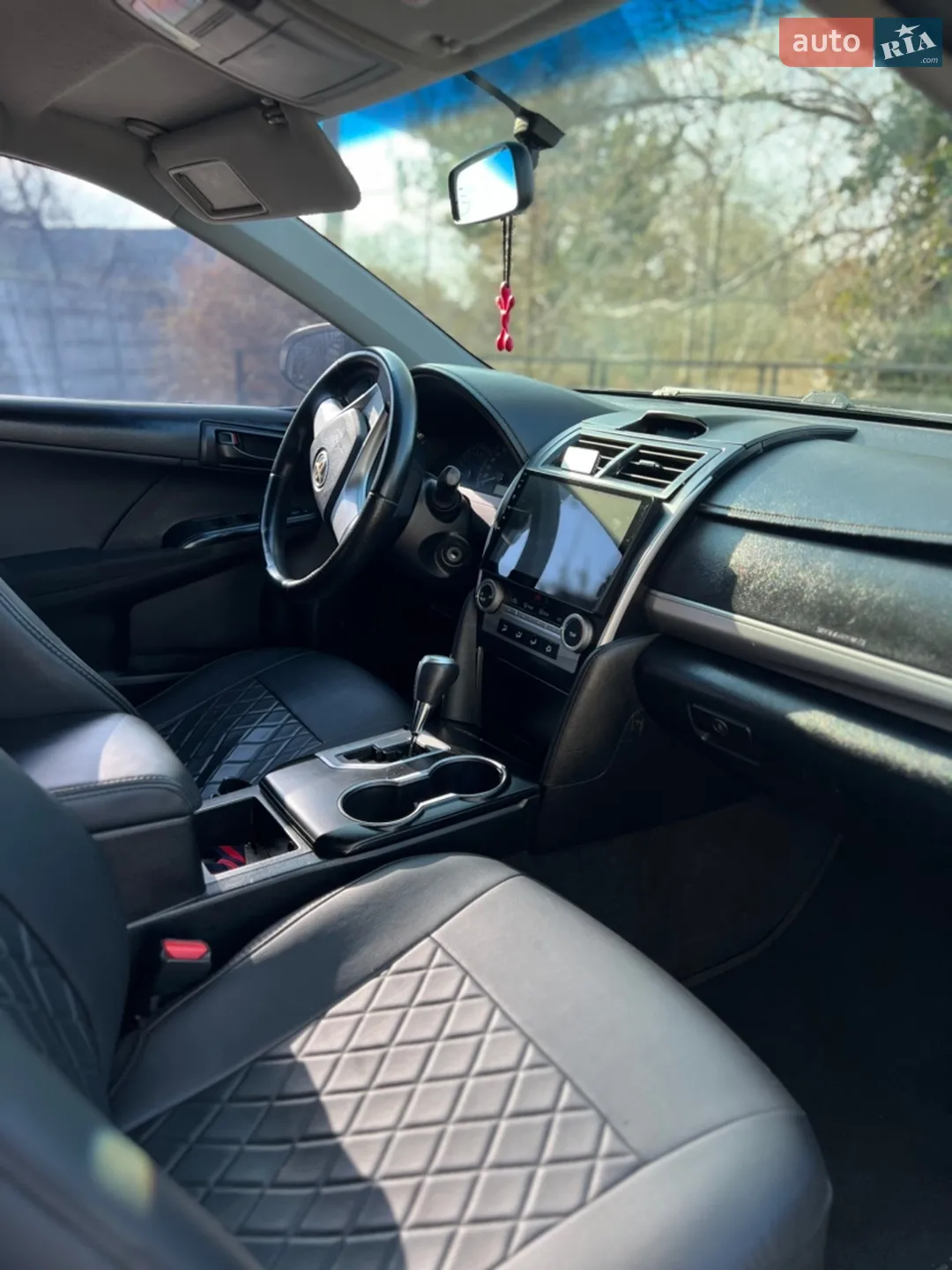 2014 Toyota Camry - мініатюра 16