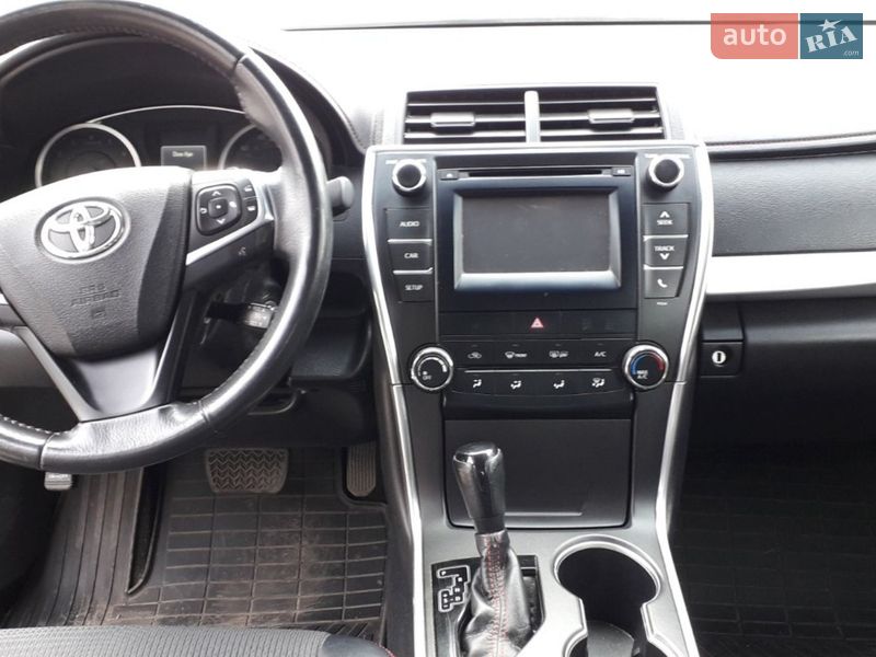 Седан Toyota Camry 2016 в Луцке фото Седан Toyota Camry 2016 в Луцке