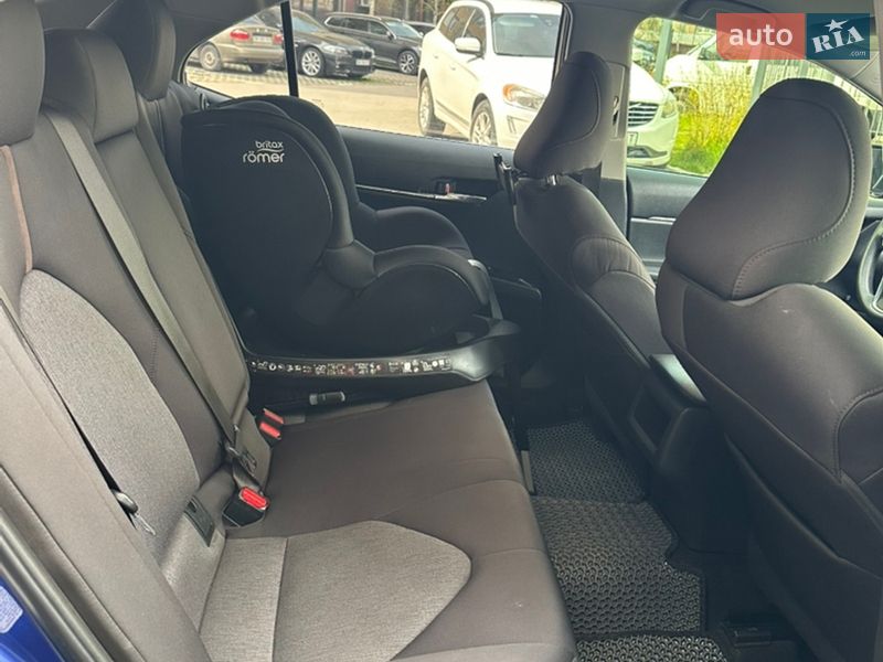 Седан Toyota Camry 2018 в Ровно фото 26 Седан Toyota Camry 2018 в Ровно