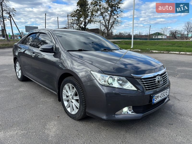 Седан Toyota Camry 2011 в Гадяче