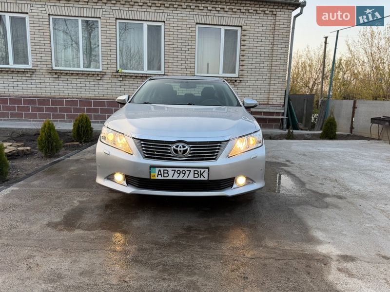 Седан Toyota Camry 2011 в Ямполе фото 16 Седан Toyota Camry 2011 в Ямполе