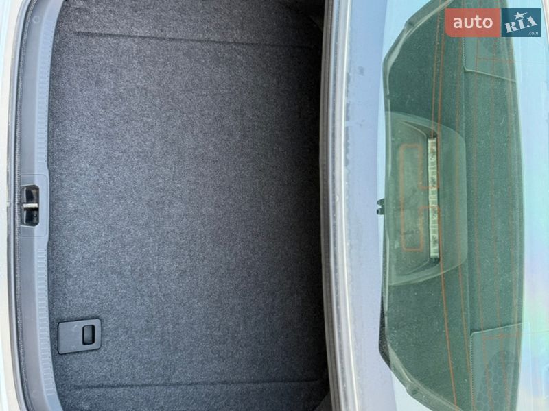 Седан Toyota Camry 2011 в Ямполе фото 47 Седан Toyota Camry 2011 в Ямполе