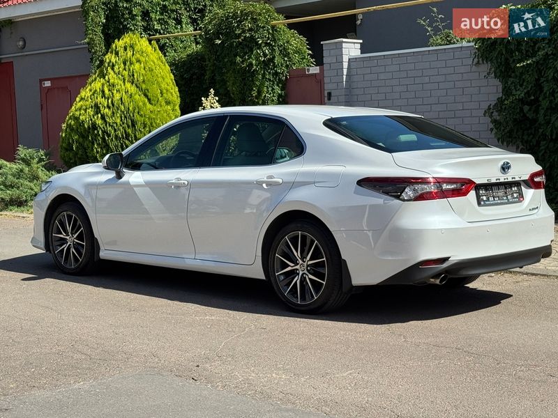 Седан Toyota Camry 2021 в Одессе