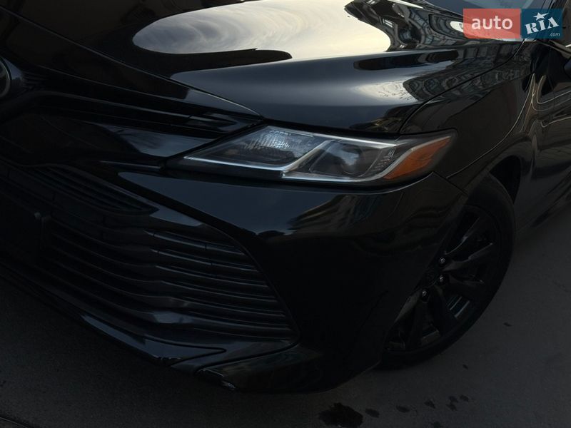 Седан Toyota Camry 2017 в Одессе