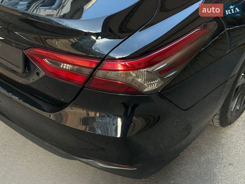 Седан Toyota Camry 2017 в Одессе