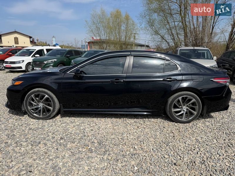 Седан Toyota Camry 2019 в Коломые
