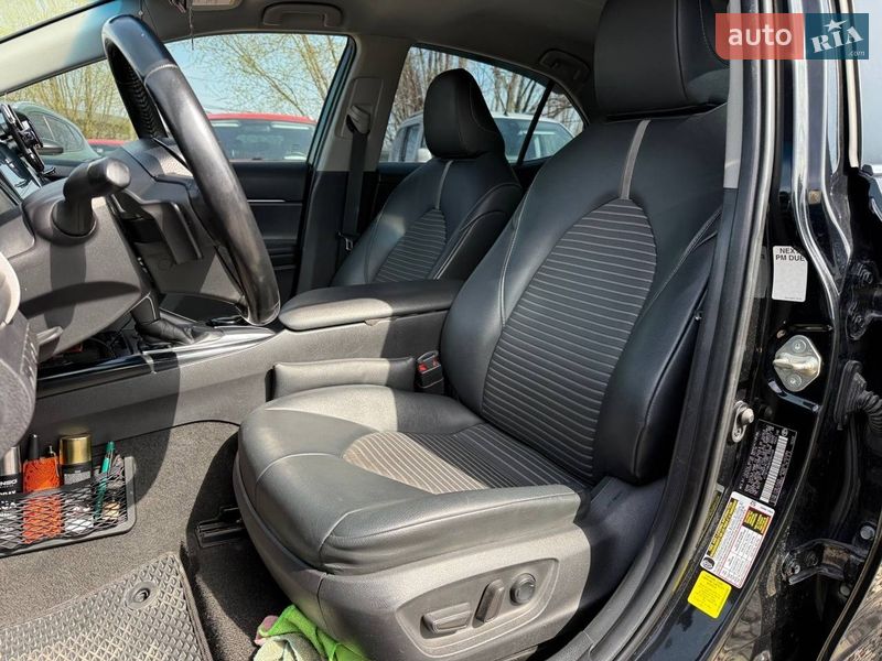 Седан Toyota Camry 2019 в Коломые