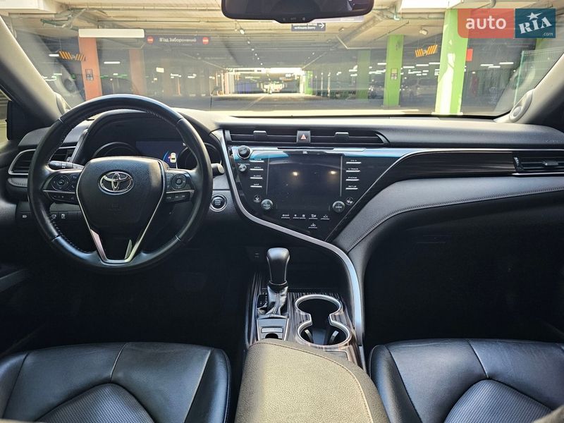 Седан Toyota Camry 2019 в Киеве фото 31 Седан Toyota Camry 2019 в Киеве
