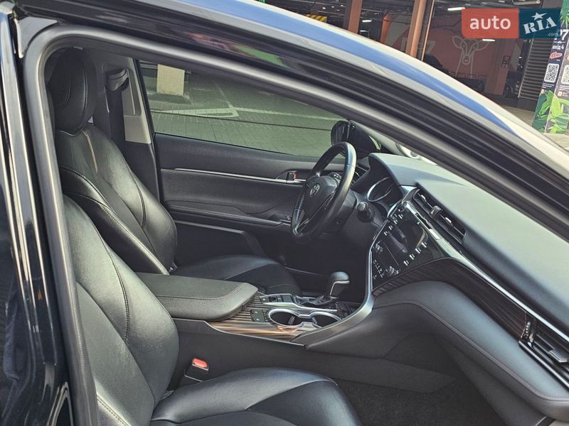 Седан Toyota Camry 2019 в Киеве фото 34 Седан Toyota Camry 2019 в Киеве