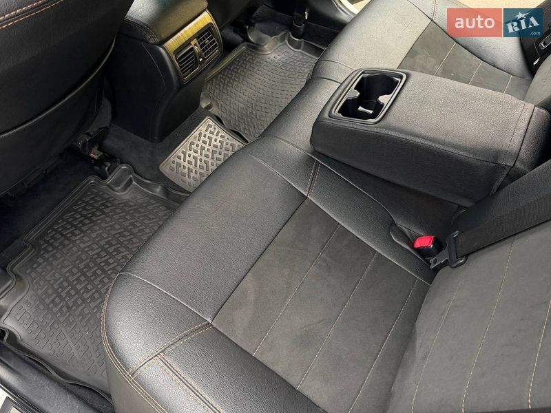 Седан Toyota Camry 2013 в Днепре