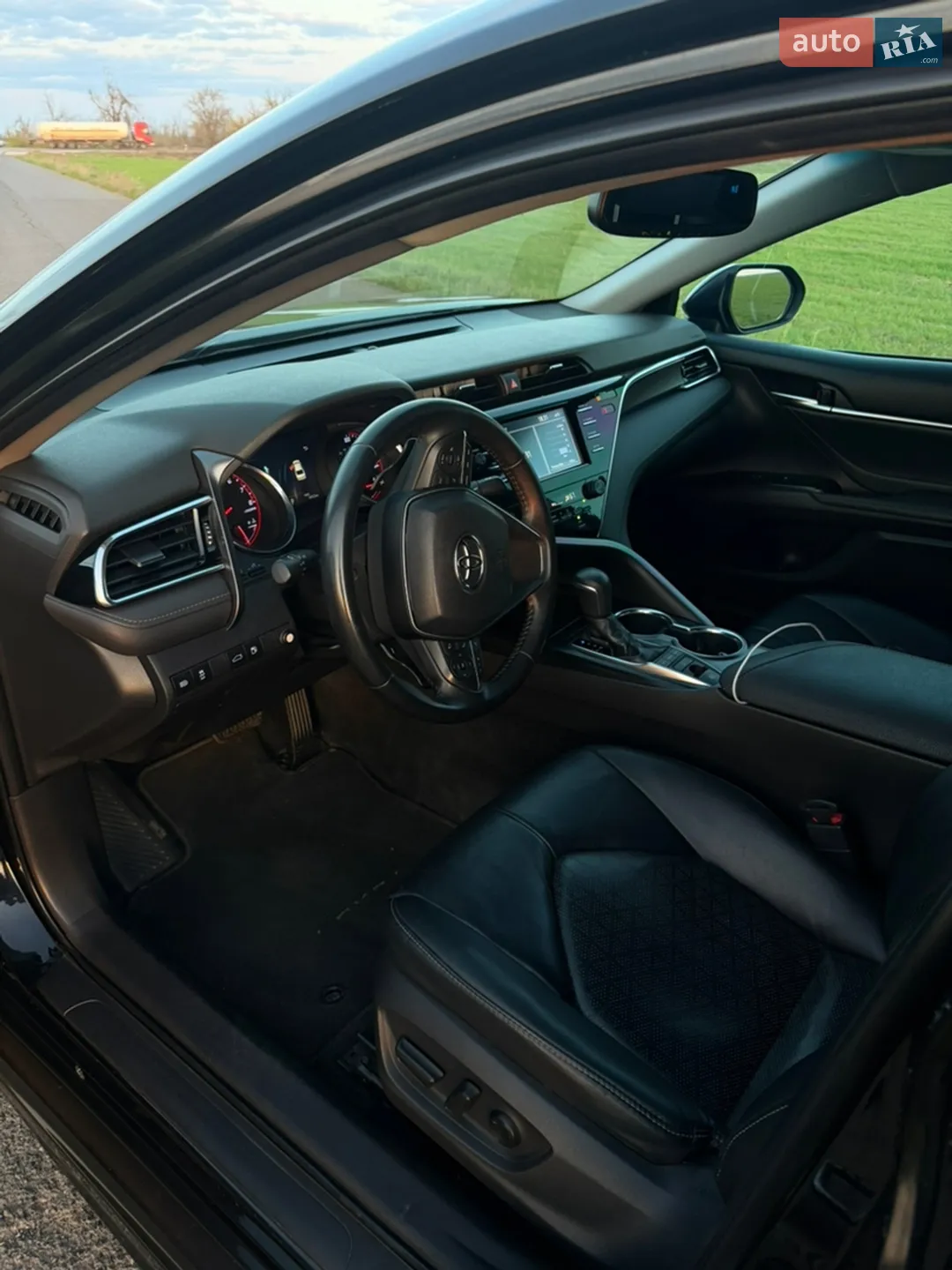 2018 Toyota Camry - мініатюра 7
