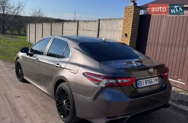 Седан Toyota Camry 2020 в Полтаві