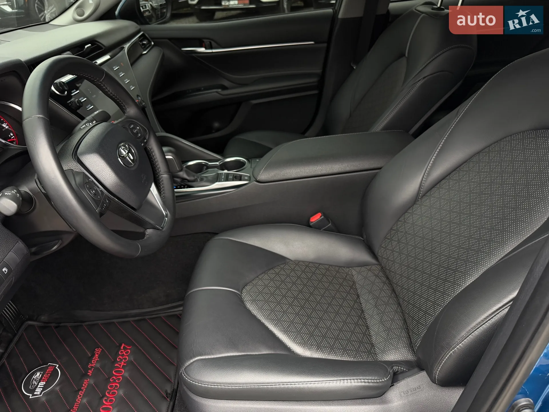 2018 Toyota Camry - мініатюра 13