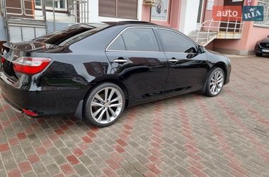 Седан Toyota Camry 2015 в Харькове
