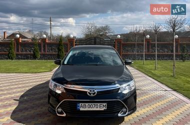 Седан Toyota Camry 2017 в Вінниці