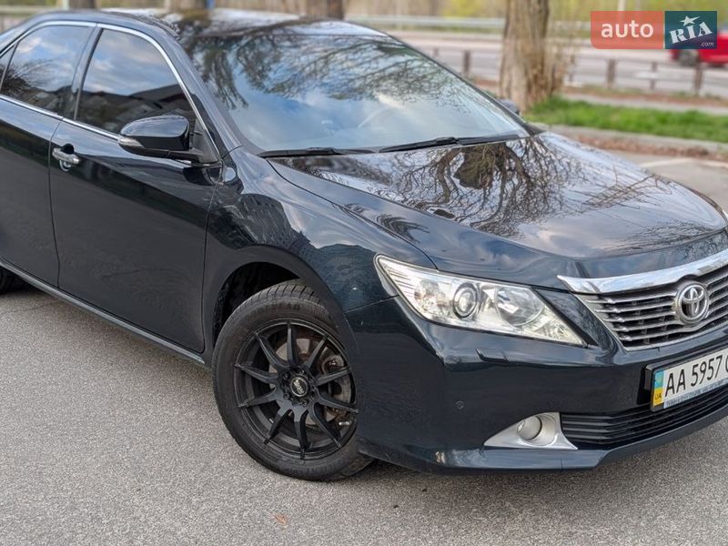 Toyota Camry 2012