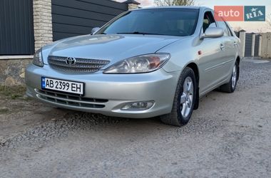 Седан Toyota Camry 2002 в Виннице