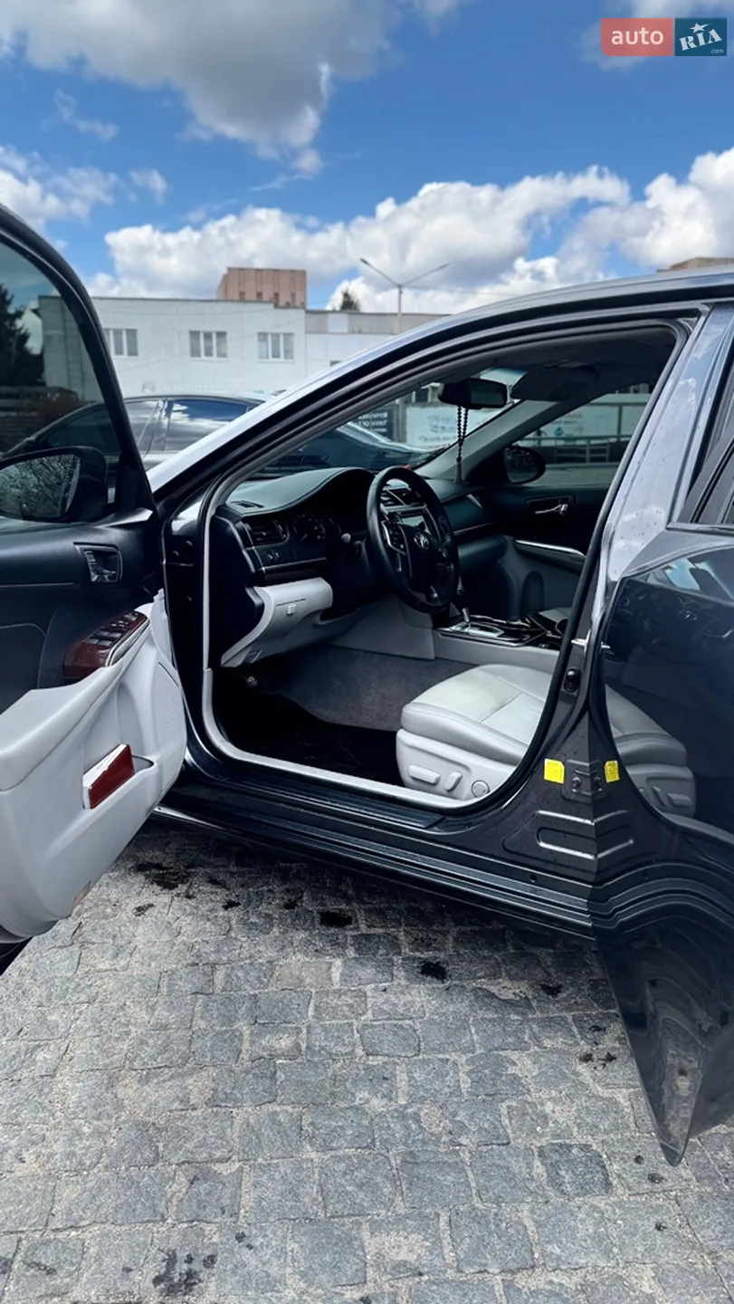 2014 Toyota Camry - мініатюра 32