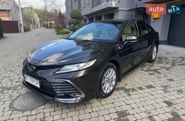 Седан Toyota Camry 2021 в Львове