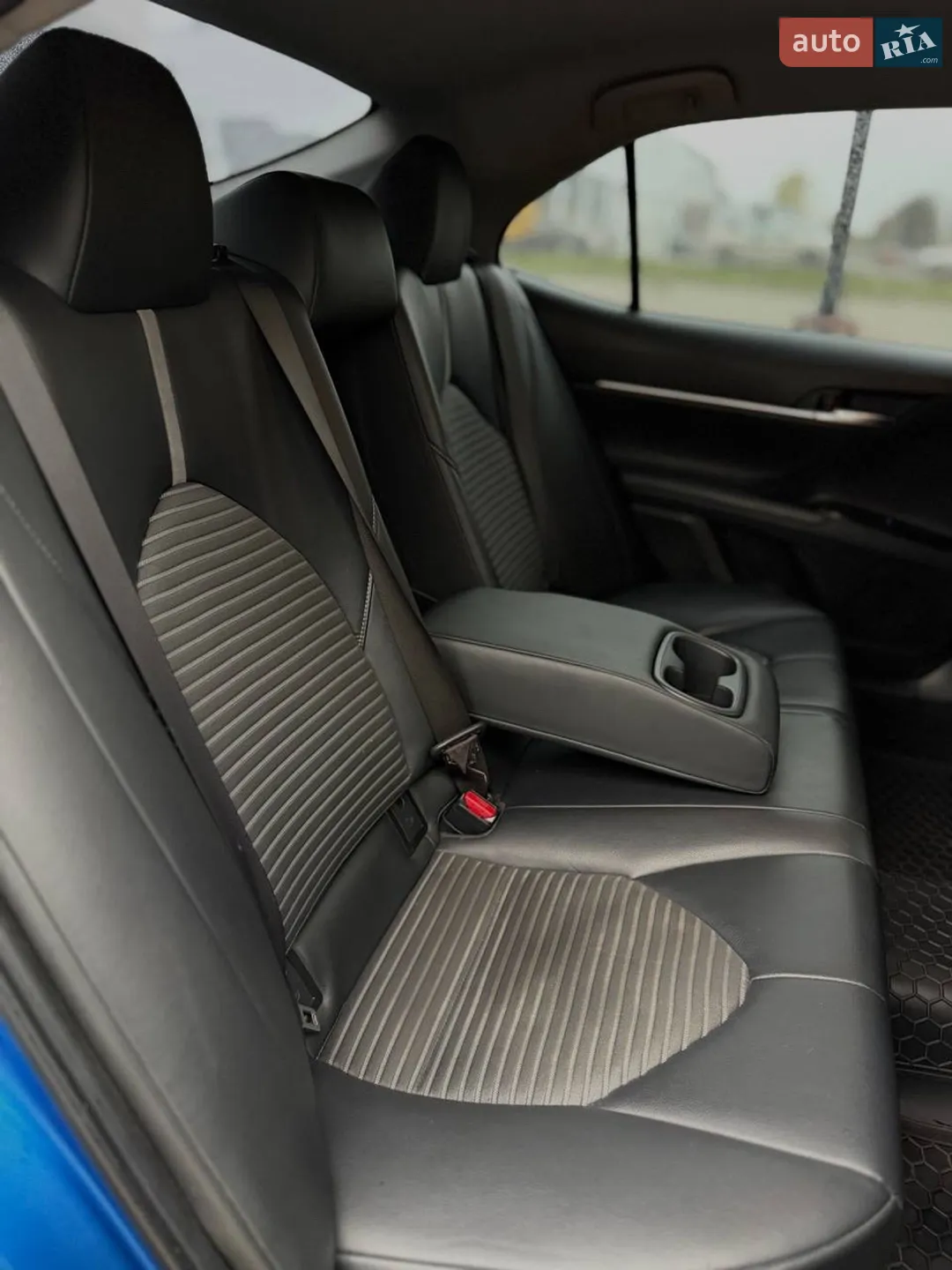 2017 Toyota Camry - мініатюра 25