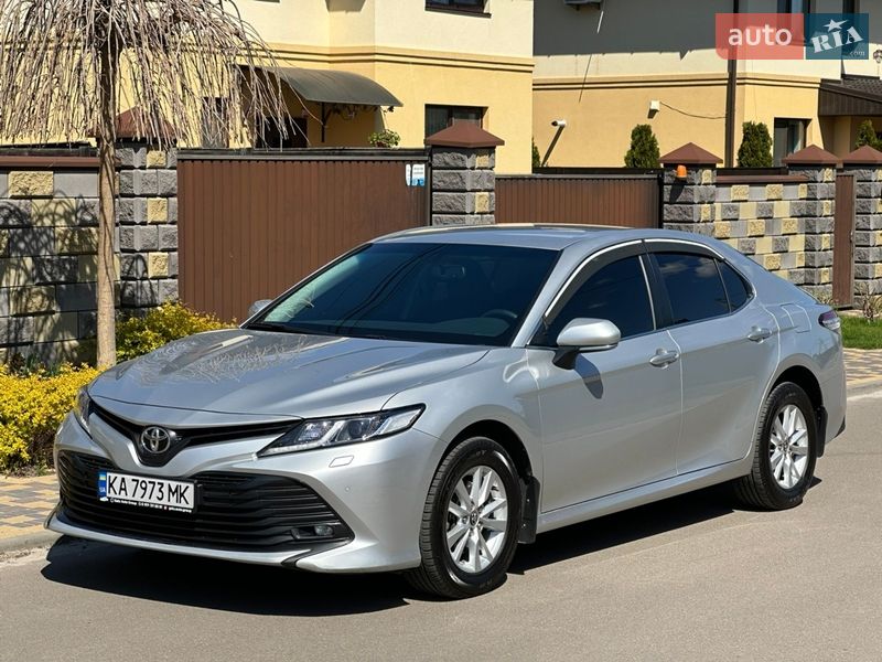 Toyota Camry 2017
