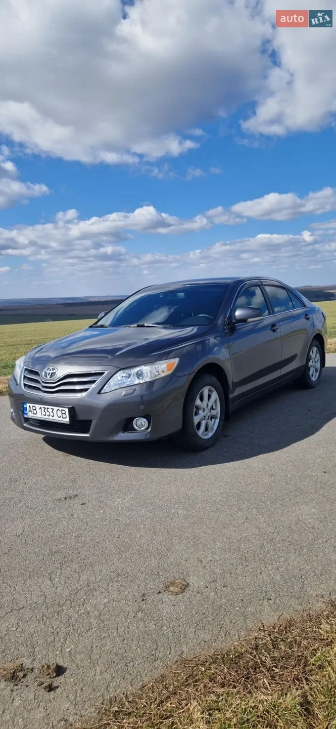 2011 Toyota Camry - мініатюра 3