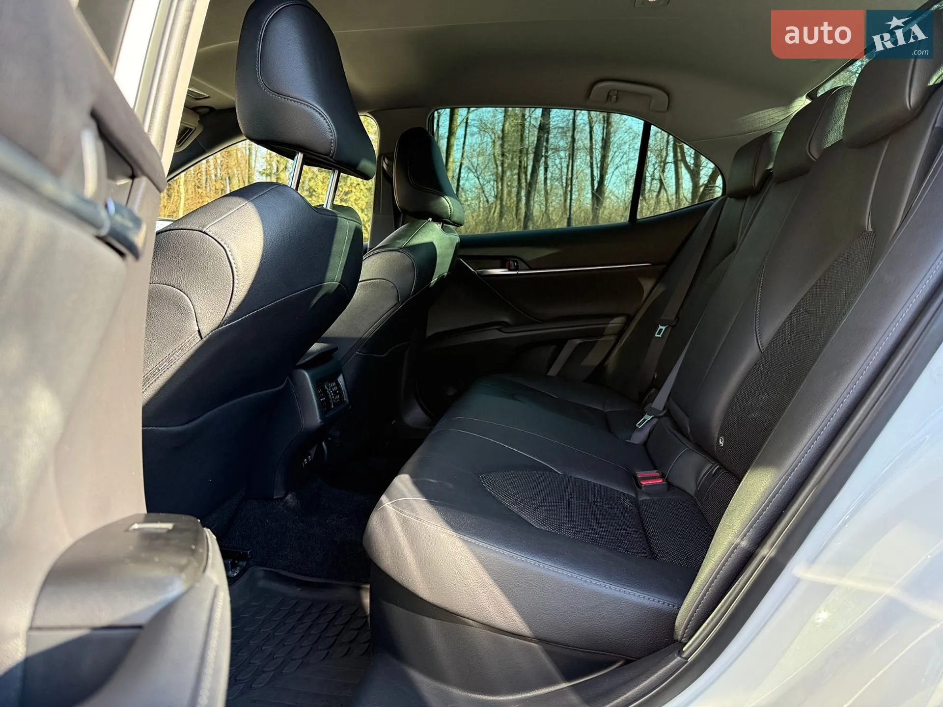 2021 Toyota Camry - мініатюра 21