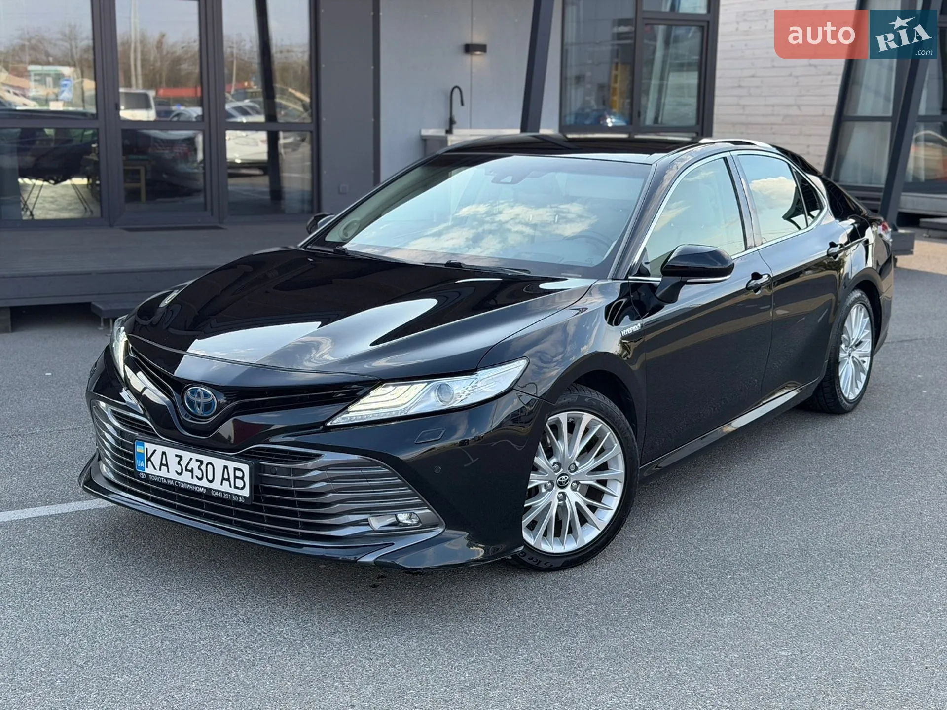 2019 Toyota Camry - мініатюра 3