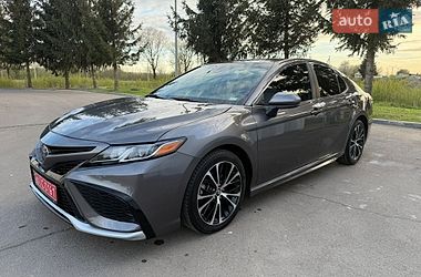 Седан Toyota Camry 2018 в Коломиї