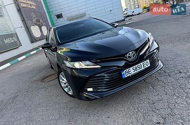 Седан Toyota Camry 2019 в Миколаєві