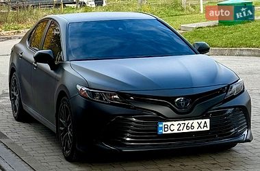 Седан Toyota Camry 2020 в Львові
