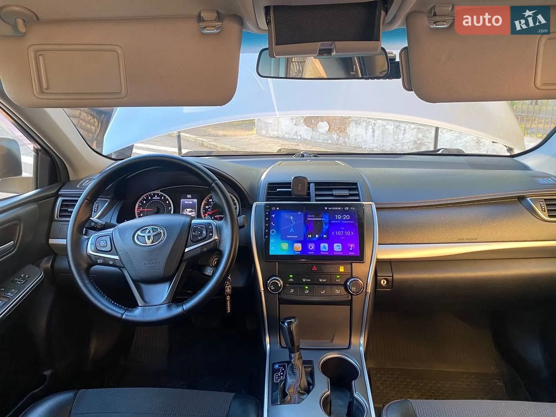 2017 Toyota Camry - мініатюра 21