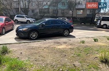 Седан Toyota Camry 2017 в Кропивницькому